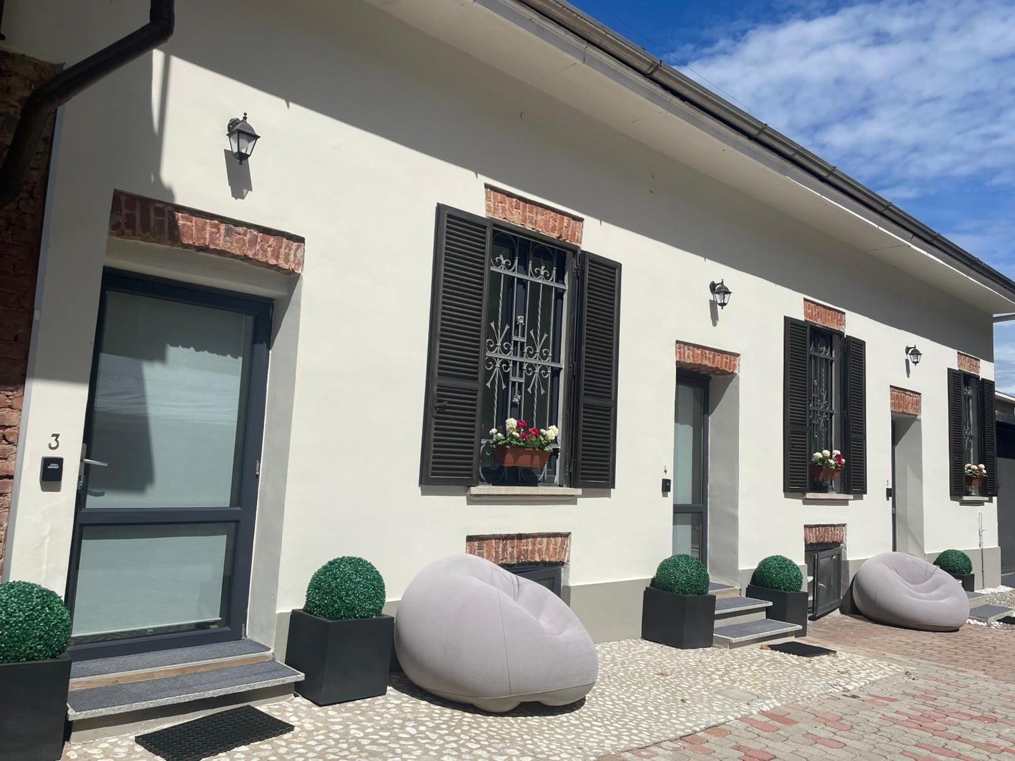 Villa Simona Malpensa Gallarate Bagian luar foto