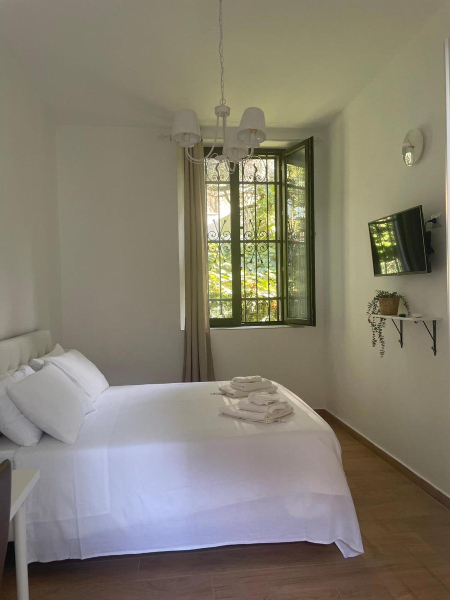 Villa Simona Malpensa Gallarate Bagian luar foto