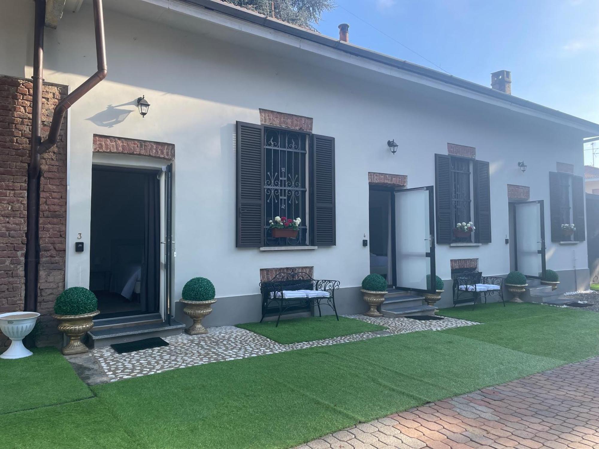 Villa Simona Malpensa Gallarate Bagian luar foto